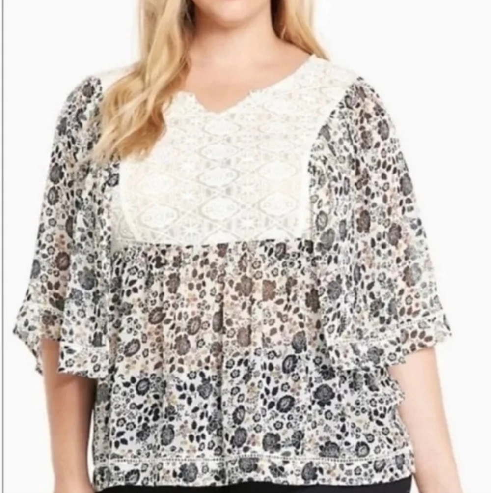 Torrid Floral Lace Inset Chiffon Blouse Top Size 6 - 6X